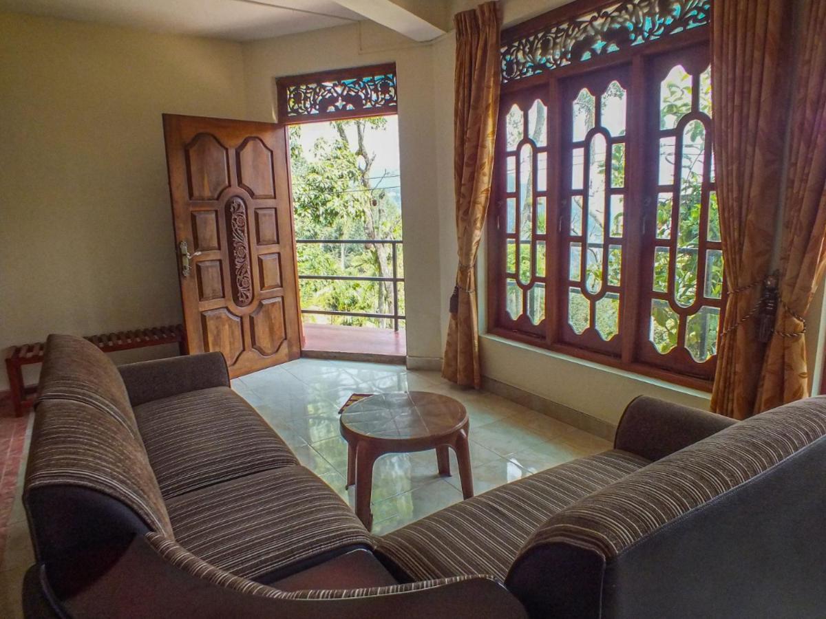Blue Ribbon Homestay Элла Экстерьер фото