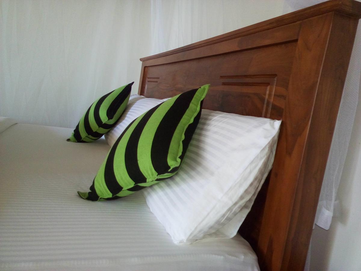 Blue Ribbon Homestay Элла Экстерьер фото