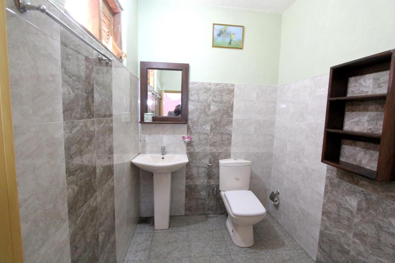 Blue Ribbon Homestay Элла Экстерьер фото